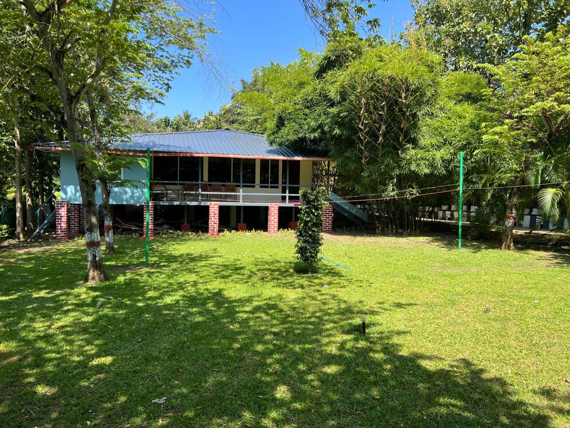מסינאגודי The Midway Jungle Resort מראה חיצוני תמונה